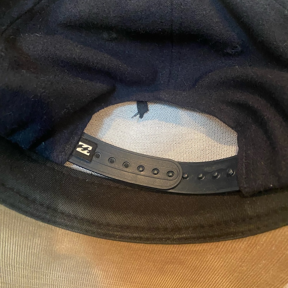 Billabong Hat SnapBack - Picture 2 of 2